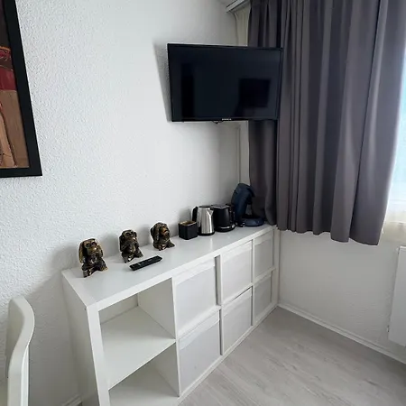 Le Clos De L'ancien - Free Parking